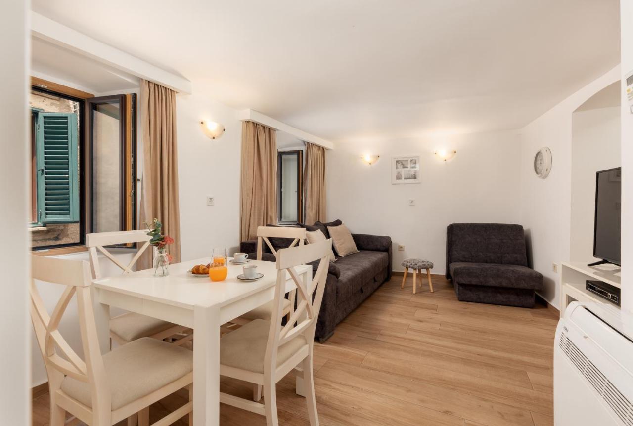 Apartment Amigo Old Town Kotor Extérieur photo